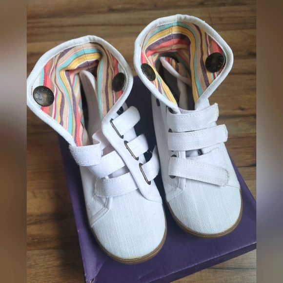 Blowfish Horton Booties - Picture 3 of 6